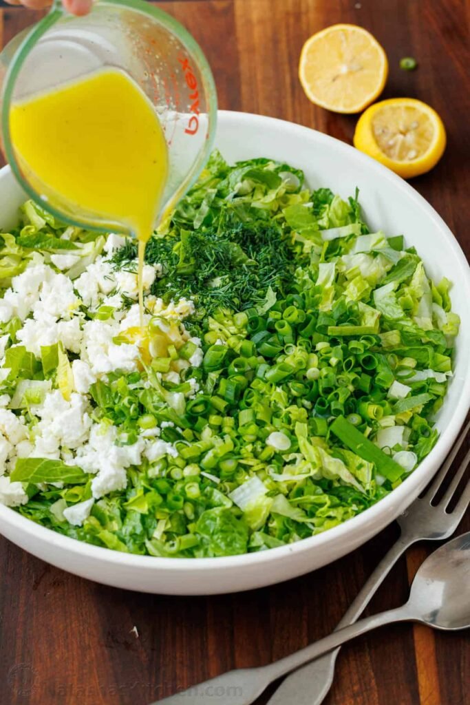 Ensalada de lechuga griega (con vídeo)